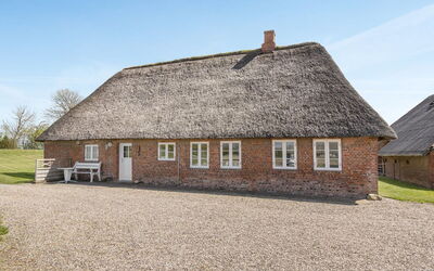 Inda - 10Km from the Sea