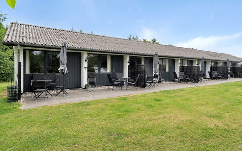 Skarthi - 20Km from the Sea: Blå, Busk, Sommerhus, Bunddække, Have, Estate, Skygge, Landscaping, Stuehus, Eco Hotel