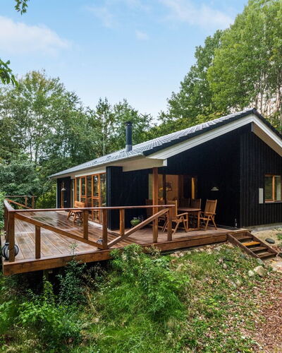 Nelie - 40Km from the Sea