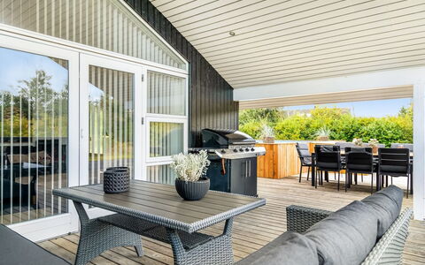 Asel - 4Km from the Sea: Blå, Busk, Sommerhus, Bunddække, Have, Estate, Skygge, Landscaping, Stuehus, Eco Hotel