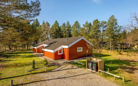 Luciane - 2.5Km from the Sea: Sommerhus, Backyard, Gård, Garden Bygninger, Skur, Sidespor, Udendørs Møbler, Bjælkehytte, Udendørs Struktur, Hytte