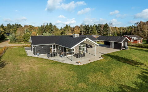 Geri - 700M from the Sea: Tag, Hus, Hjem, Sommerhus, Dør, Sidespor, Dæk, Veranda, Planke, Hårdttræ