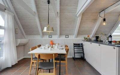 Fani - 200M from the Sea