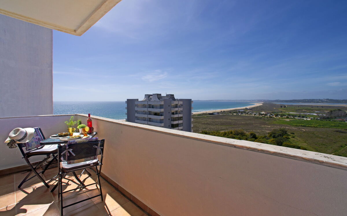 Alvor Bay Dream
