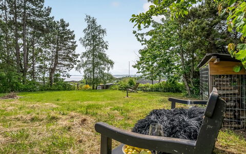 Harda - 800M from the Sea: Tag, Hjem, Dør, Sommerhus, Skygge, Sidespor, Gård, Estate, Backyard