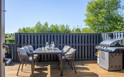 Bryti - 500M from the Sea
