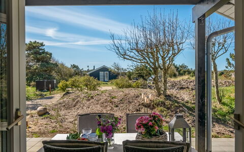 Nilda - 1Km from the Sea: Busk, Hjem, Land Lot, Dør, Bunddække, Have, Sommerhus, Estate, Landscaping, Skygge