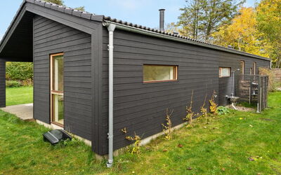 Aino - 1Km from the Sea