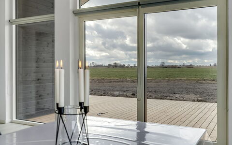 Thalie - 400M from the Sea: Blå, Busk, Sommerhus, Bunddække, Have, Estate, Skygge, Landscaping, Stuehus, Eco Hotel