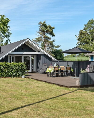 Herbert - 1Km from the Sea