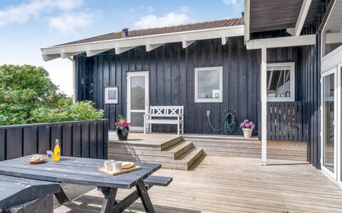 Rauli - 50M from the Sea: Træ, Hjem, Veranda, Dæk, Hårdttræ, Tag, Bejdse, Trægulve, Eco Hotel