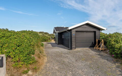Ejvind - 100M from the Sea: Hav, Kyst, Ocean, Sommerhus, Kyst, Bugt, Lyd, Strand