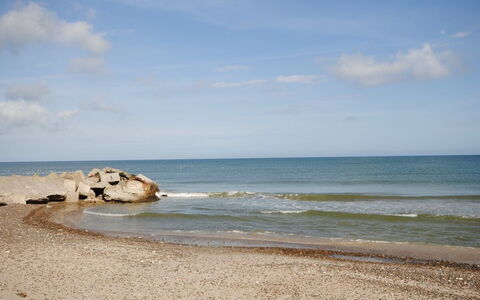 Tamika - 950M from the Sea: Blå, Vand, Vandressourcer, Krop Af Vand, Strand, Naturligt Miljø, Kyst, Horisont, Hav