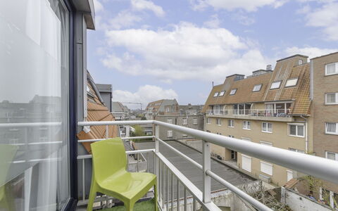 Ter Duinen with Parking: Himmel, Sky, Daytime, Ejendom, Møbel, Bygning, Vindue, Stol, Urban Design, Ejerlejlighed