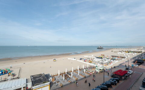 Blankenberge 152: Himmel, Sky, Vand, Strand, Krop Af Vand, Køretøj, Horisont, Bil, City
