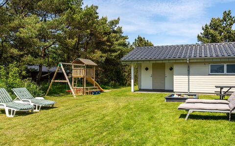 Thove - 600M from the Sea: Hjem, Sommerhus, Land Lot, Lawn, Skygge, Have, Gård, Landscaping, Sidespor, Estate