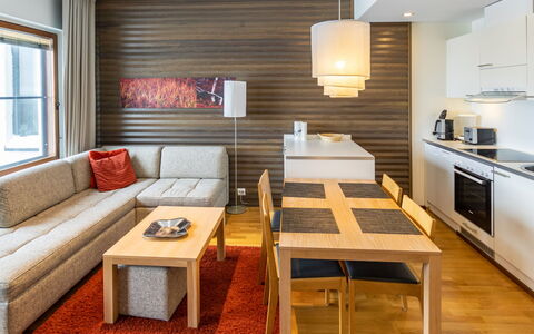 Nordic Chalet 9402