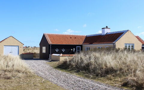 Nille - 100M from the Sea: Gulvbelægning, Indretning, Træ, Etage, Trappe, Loft, Bejdse, Trægulve, Hårdttræ, Gelænder