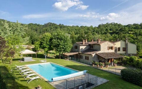 Il Mulino Di Vogognano - Subbiano, Private Pool, J: Plante, Sky, Himmel, Bygning, Ejendom, Vand, Svømmepøl, Natur, Træ, Land Lot