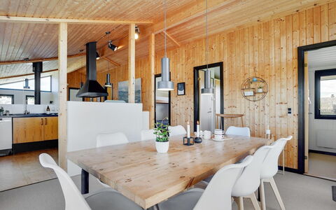 Ilmari - 190M from the Sea: Hus, Tag, Hjem, Sommerhus, Skur, Garden Bygninger, Sidespor, Gård, Bjælkehytte, Hytte
