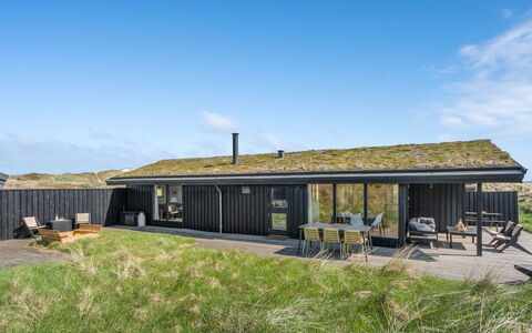 Ilmari - 190M from the Sea: Hus, Tag, Hjem, Sommerhus, Skur, Garden Bygninger, Sidespor, Gård, Bjælkehytte, Hytte