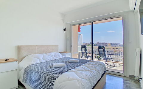 Cagnes-Sur-Mer 125: Svømmepøl, Ferieby, Eco Hotel, Udvej, Villa