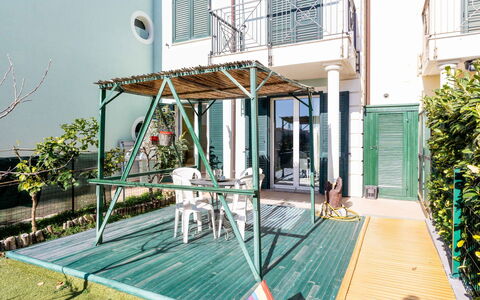 Azzurra: Skygge, Veranda, Metal, Altan, Dæk, Eco Hotel, Stol, Gård, Udendørs Struktur, Udendørs Møbler