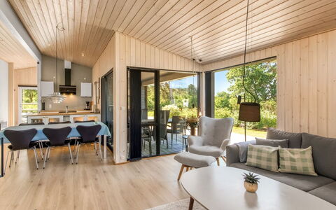 Liesel - 700M from the Sea: Træ, Indretning, Trægulve, Gulvbelægning, Etage, Hjem, Hårdttræ, Loft, Bejdse, Veranda