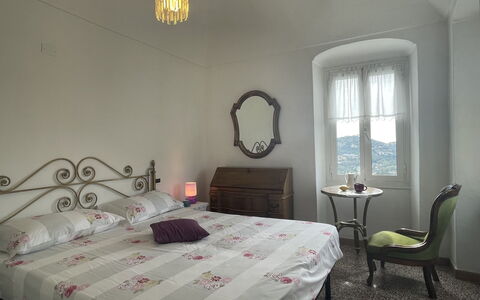 Casa Ferrando: Vand, Himmel, Plante, Ejendom, Svømmepøl, Azure, Skygge, Udendørs Møbler, Liggestol, Træ
