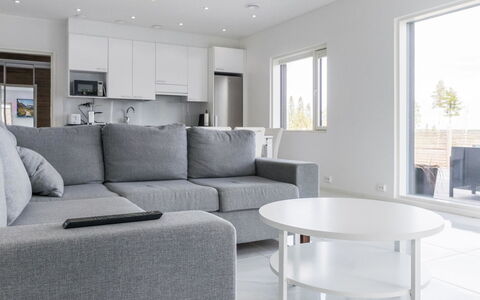 Villa Hirvas: Svømmepøl, Udvej, Udendørs Møbler, Design, Skygge, Landscaping, Hotel, Water Feature, Eco Hotel