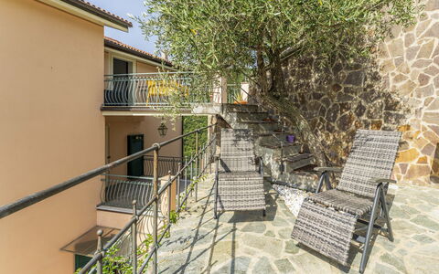 Belvedere, House With Private Pool And Garden, Rec: Plante, Bygning, Vindue, Urban Design, Ejerlejlighed, Træ, Kvarter, Trappe, Hegn, Hus
