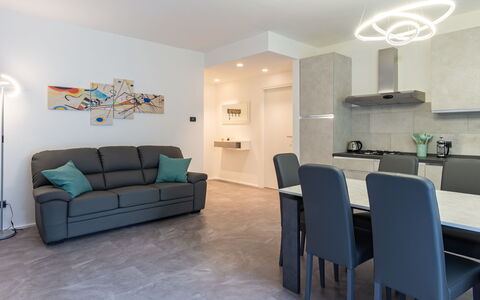 Livia: Møbel, Bord, Couch, Azure, Bygning, Stol, Komfort, Indretning, Arkitektur
