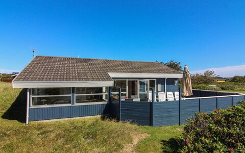 Mitre - 300M from the Sea: Tag, Hus, Hjem, Sommerhus, Land Lot, Estate, Skygge, Sidespor, Veranda, Gård