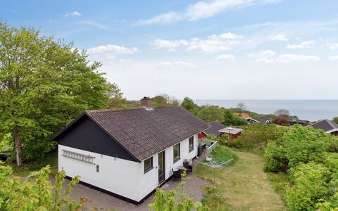 Dika - 400M from the Sea: Sommerhus, Hjem, Hus, Tag, Veranda, Estate, Sidespor, Garden Bygninger, Stuehus, Gård