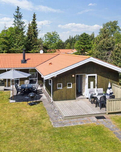 Eini - 500M from the Sea
