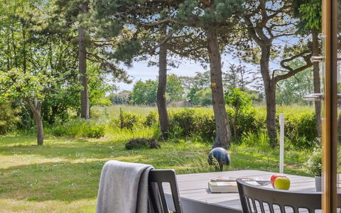 Konrad - 700M from the Sea: Tag, Hus, Hjem, Sommerhus, Sidespor, Estate, Indkørsel, Garden Bygninger, Gård, Skur