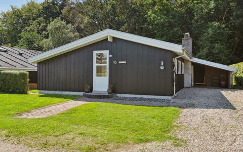 Fiete - 200M from the Sea: Tag, Hus, Land Lot, Hjem, Sommerhus, Estate, Garden Bygninger, Skygge, Bjælkehytte, Landscaping