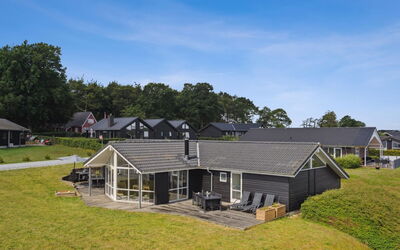 Geeske - 150M from the Sea