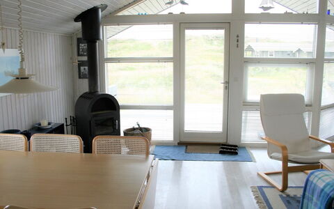 Tonna - 1Km from the Sea: Tag, Hus, Hjem, Sommerhus, Dør, Sidespor, Dæk, Veranda, Planke, Hårdttræ