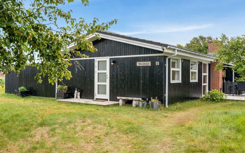 Bentine - 400M from the Sea: Tag, Hus, Hjem, Sommerhus, Dør, Sidespor, Dæk, Veranda, Planke, Hårdttræ
