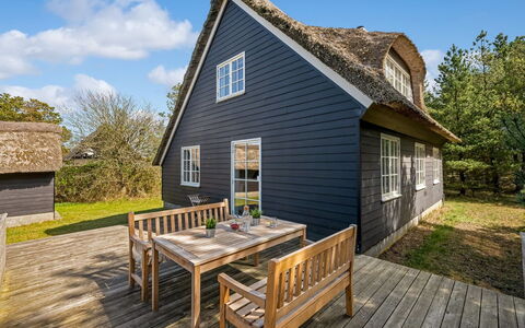 Enya - 1.2Km from the Sea: Sommerhus, Skur, Hytte, Stuehus, Prærie, Hytte, Lade, Bjælkehytte, Garden Bygninger