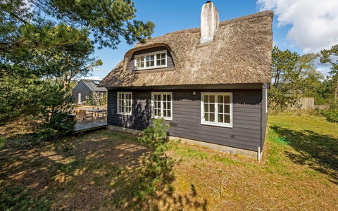 Enya - 1.2Km from the Sea: Sommerhus, Skur, Hytte, Stuehus, Prærie, Hytte, Lade, Bjælkehytte, Garden Bygninger