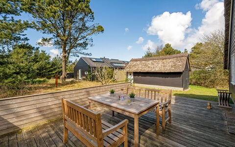 Enya - 1.2Km from the Sea: Sommerhus, Skur, Hytte, Stuehus, Prærie, Hytte, Lade, Bjælkehytte, Garden Bygninger