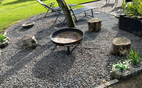 Kjartan - 32M to the Fjord: Rots, Have, Bunddække, Naturmateriale, Backyard, Cobblestone