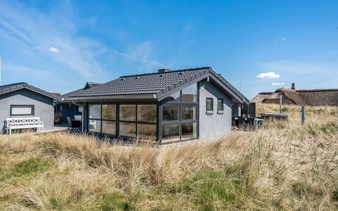 Walther - 300M from the Sea: Gulvbelægning, Indretning, Træ, Etage, Trappe, Loft, Bejdse, Trægulve, Hårdttræ, Gelænder