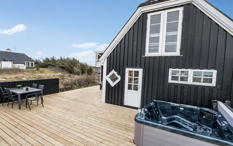 Venla - from the Sea: Gulvbelægning, Indretning, Træ, Etage, Trappe, Loft, Bejdse, Trægulve, Hårdttræ, Gelænder