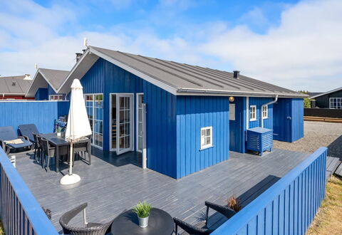 Albertina - 300M to the Fjord: Hus, Hjem, Tag, Sommerhus, Busk, Sidespor, Dør, Have, Stuehus
