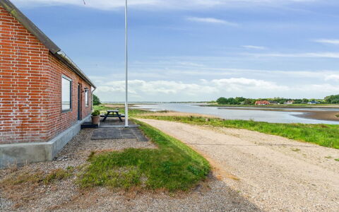 Swaantje - 150M to the Fjord: Tag, Hus, Land Lot, Hjem, Sommerhus, Estate, Garden Bygninger, Skygge, Bjælkehytte, Landscaping