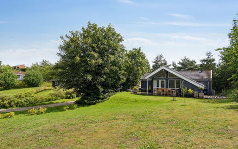 Etel - 600M from the Sea: Græs, Grøn, Træ, Hjem, Busk, Hus, Sommerhus, Land Lot, Landdistrikt