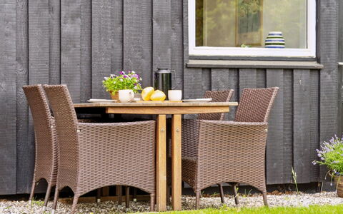Lenaya - 1Km from the Sea: Træ, Hjem, Veranda, Dæk, Hårdttræ, Tag, Bejdse, Trægulve, Eco Hotel